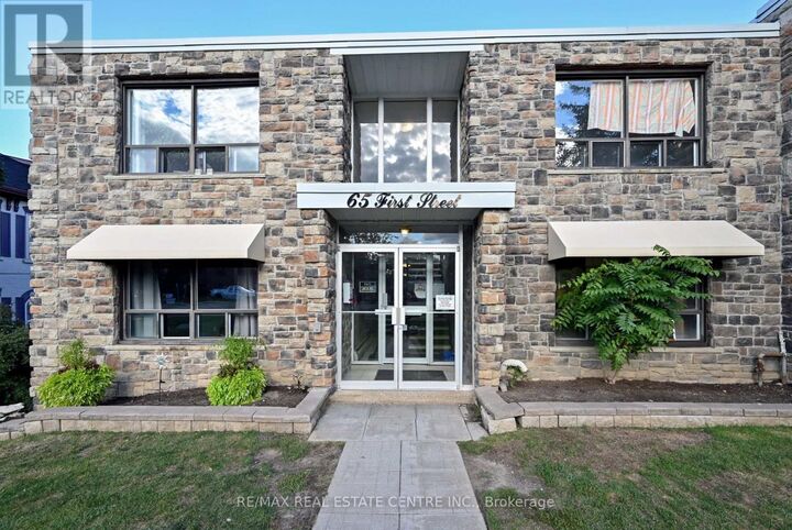Property Photo:  65 First Street 10  ON L9W 2E6 