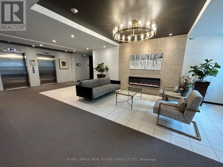 Property Photo: 460A Belmont Avenue West 102 ON N2M 0A9