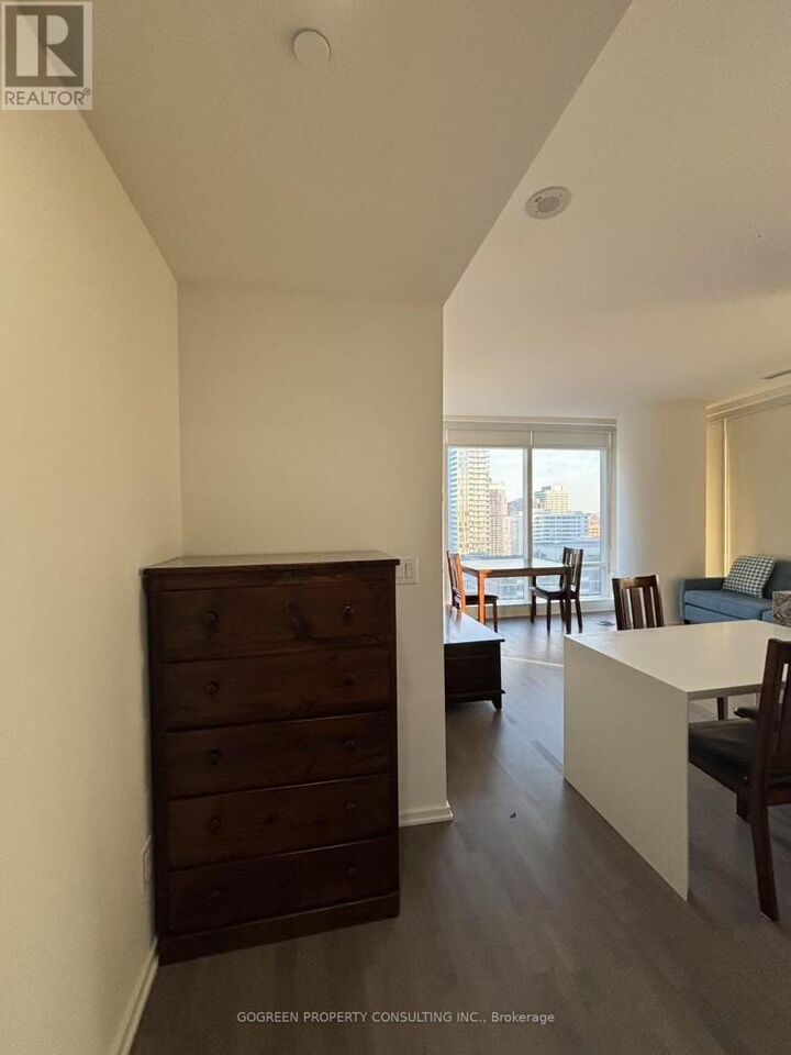 Property Photo: 1 Bloor Street East 1807 ON M4W 0A8