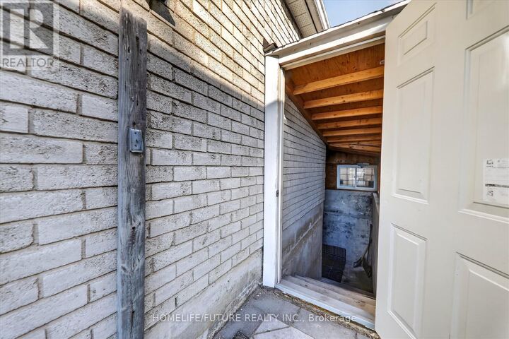 Property Photo: 37 Elson Street Bsmt ON L3S 2C6