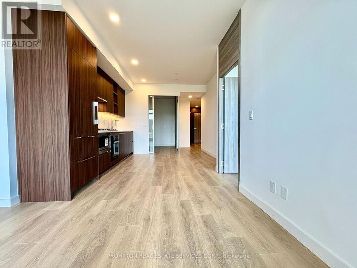 Property Photo:  75 Billes Heights 216  ON M2K 0J8 