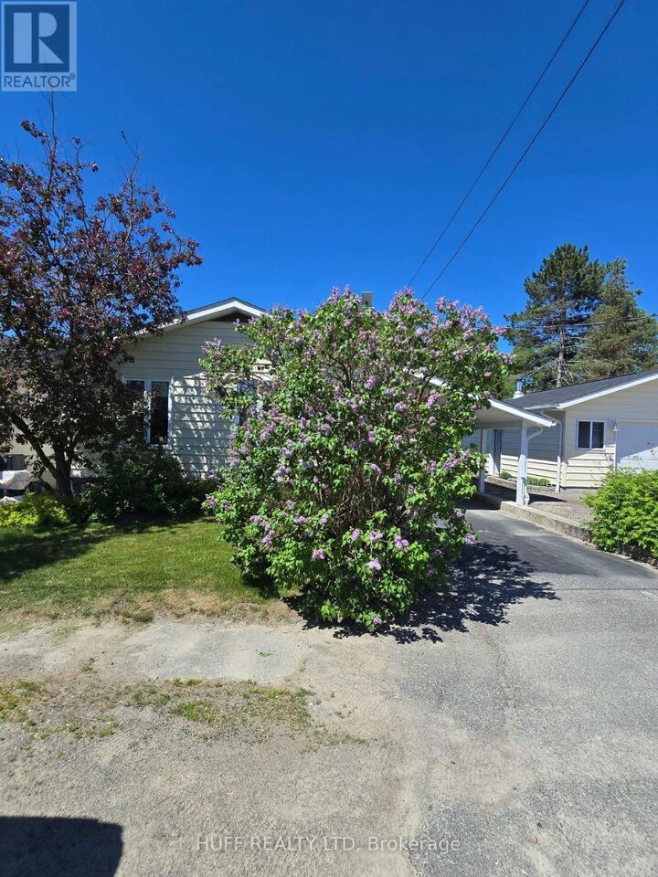 Property Photo:  40 Wishman Street  ON P2N 1G8 