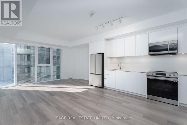Property Photo:  357 King Street West 2109  ON M5V 0S7 