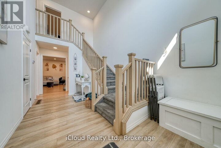 Property Photo:  15 Curren Crescent  ON N4G 0J3 