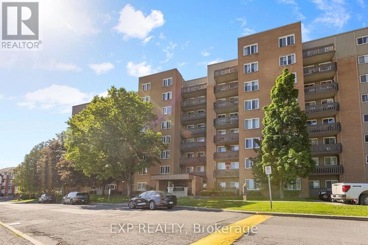 Property Photo: 1599 Lassiter Terrace 215 ON K1J 8R6