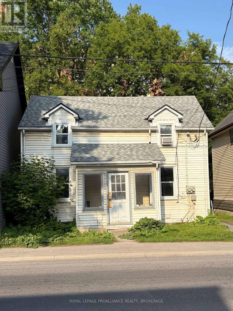 Property Photo:  359 Division Street  ON K7K 4A4 