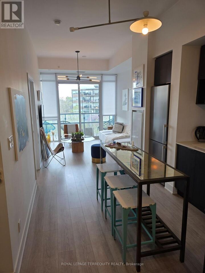 Property Photo: 99 The Donway Road West 424 ON M3C 0N8
