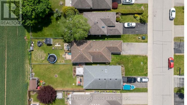 Property Photo: 7 Kara Lane ON N4G 5M2