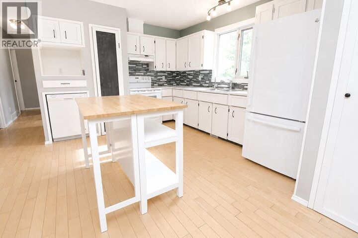 Photo de la propriété:  108 Nechako Drive  BC V0J 2C0 