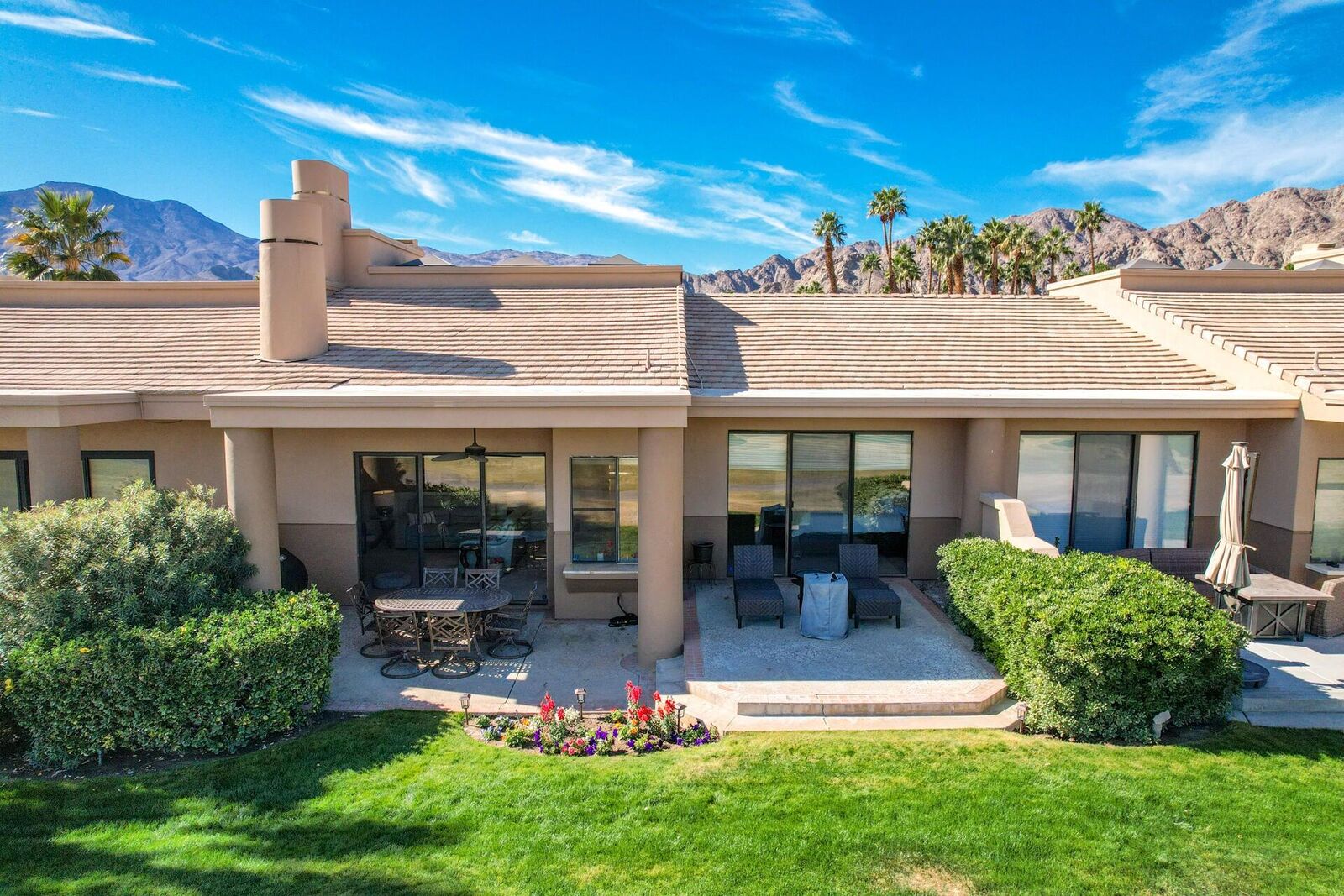 Property Photo: 55764 Oak Tree CA 92253