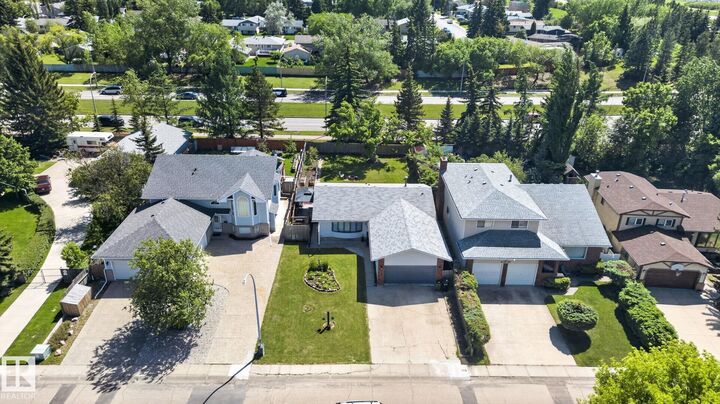 Property Photo:  8807 24 Avenue NW  AB T6W 2W3 