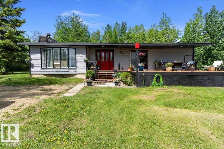 Property Photo: 52303L Range Road 192 AB T0B 4J5