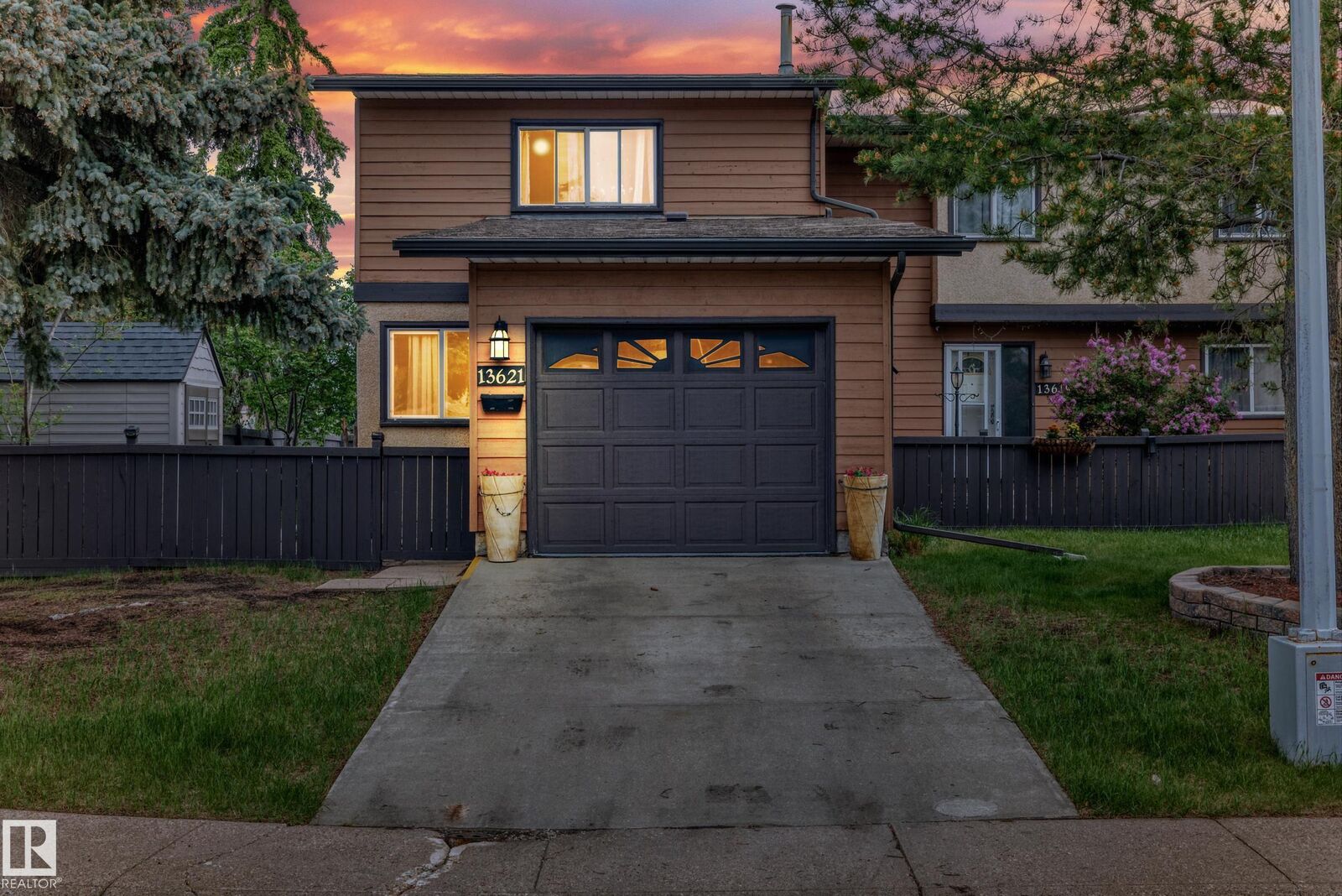 Property Photo:  13621 28 Street NW  AB T5A 4B5 