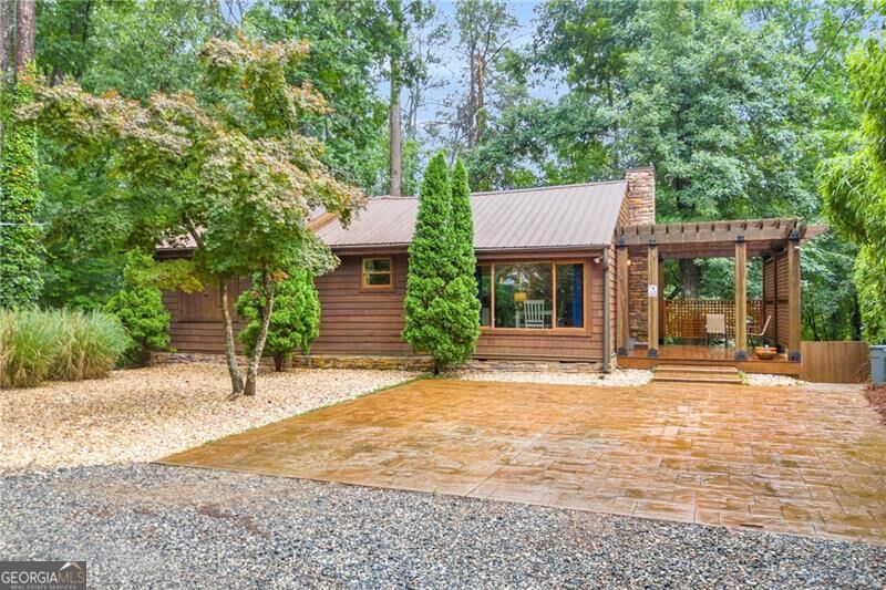 Property Photo: 2170 Cove Trail GA 30041
