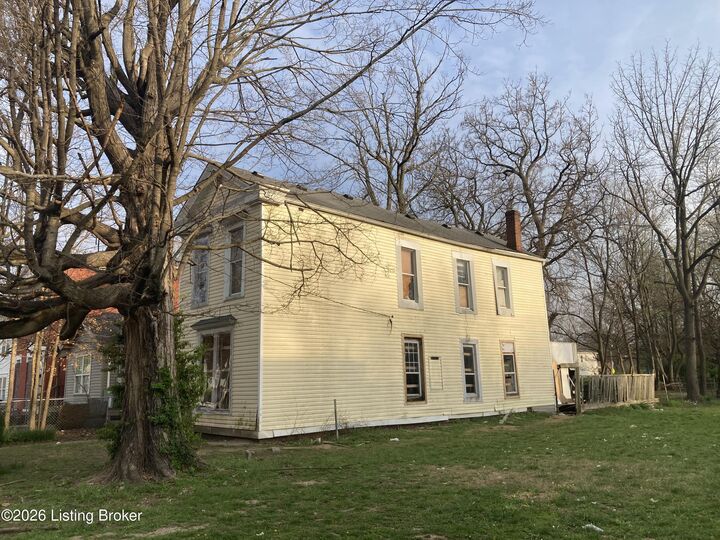 Property Photo: 2506 W Jefferson St KY 40212