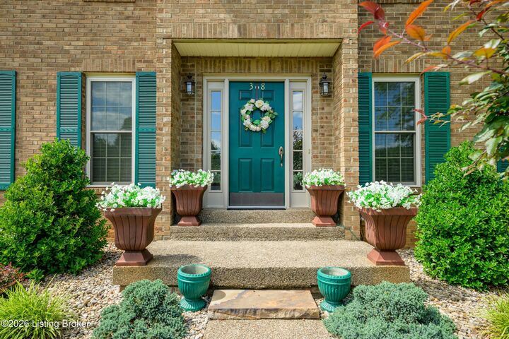 Property Photo:  368 Woodsbend Dr  KY 42701 