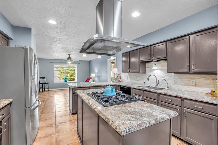 Property Photo:  17314 Chapel Pine Street  TX 77379 