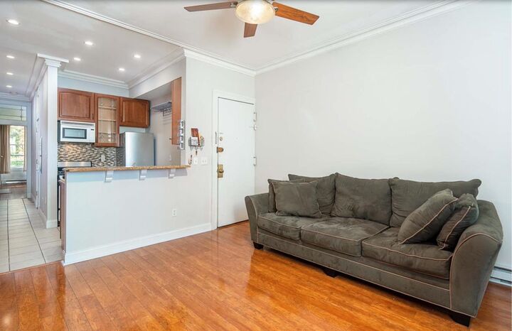 Property Photo: 924 Garden St 2R NJ 07030