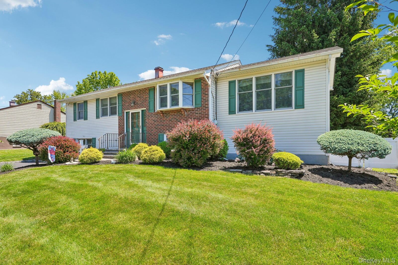 Property Photo:  12 Bayview Drive  NY 10980 