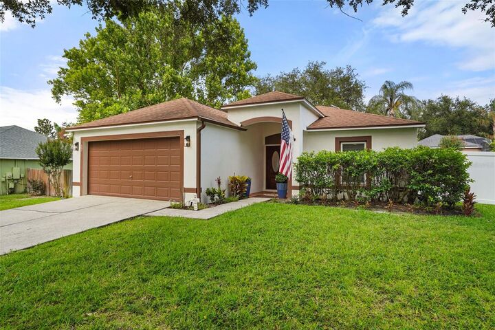 Property Photo:  57 Lakeview Reserve Boulevard  FL 34787 