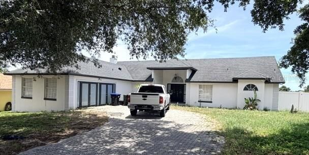 Property Photo: 1677 Sackett Circle FL 32818