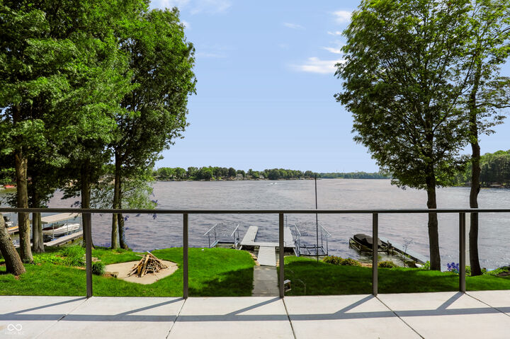 Property Photo:  1529 Bayswater Lane  IN 46034 