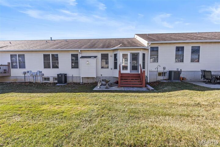 Property Photo: 2614 Samuel Drive 711C MO 63368