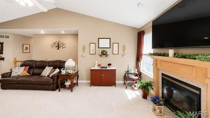 Property Photo:  2 Meadowbrooke Drive  IL 62294 