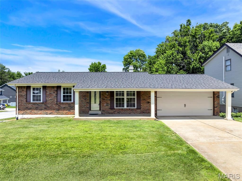 Property Photo:  835 Westrun Drive  MO 63021 