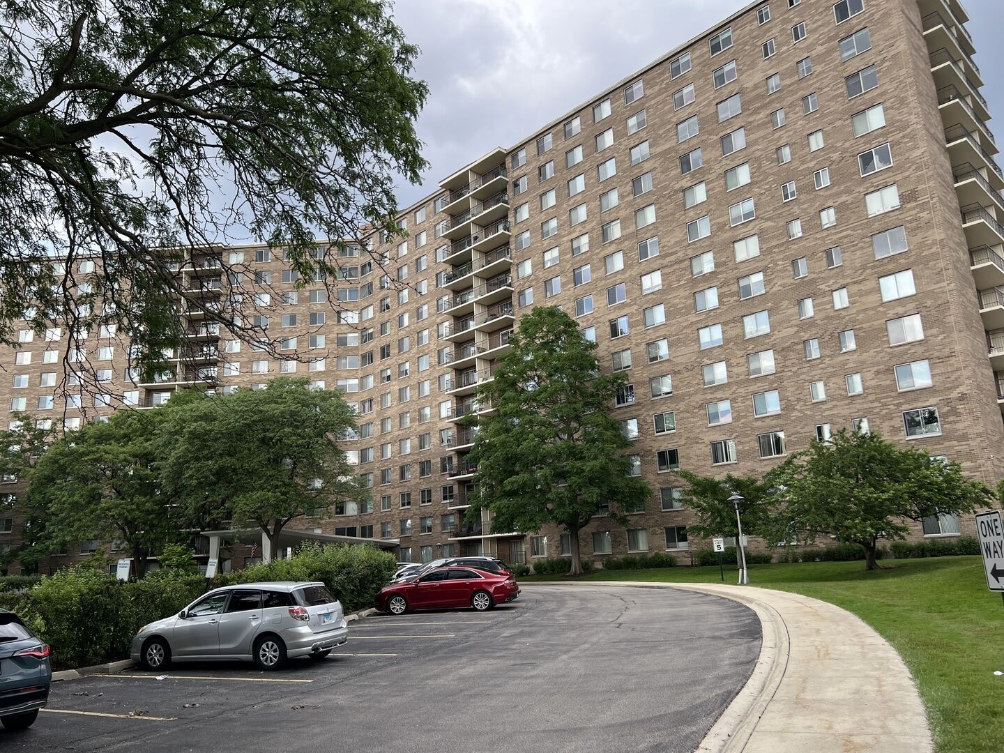 Property Photo:  7141 N Kedzie Avenue 1105  IL 60645 