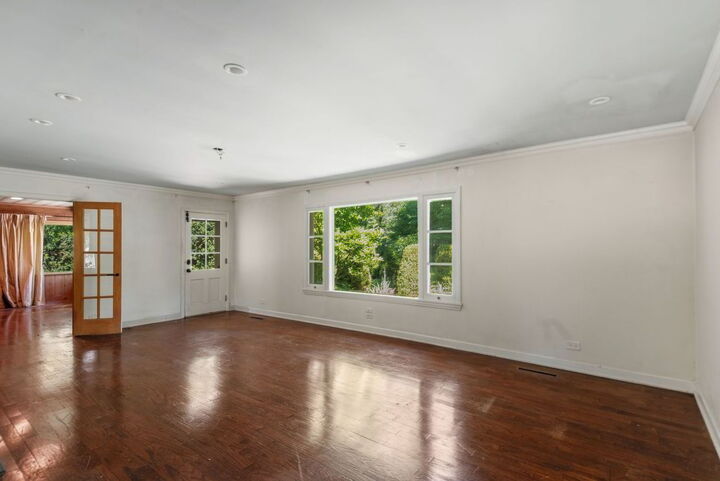 Property Photo:  598 Eton Drive  IL 60010 