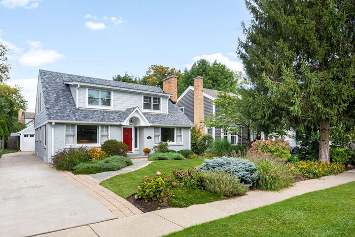 Property Photo: 222 E Center Avenue IL 60044