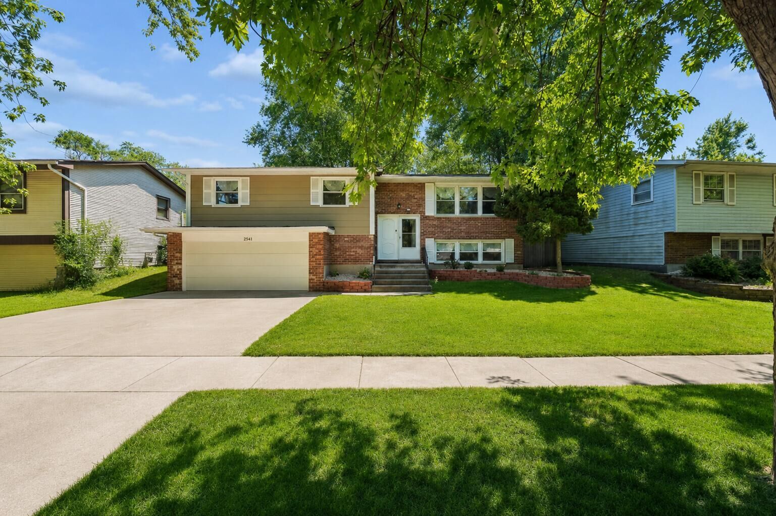 Property Photo:  21601 Jeffrey Avenue  IL 60411 