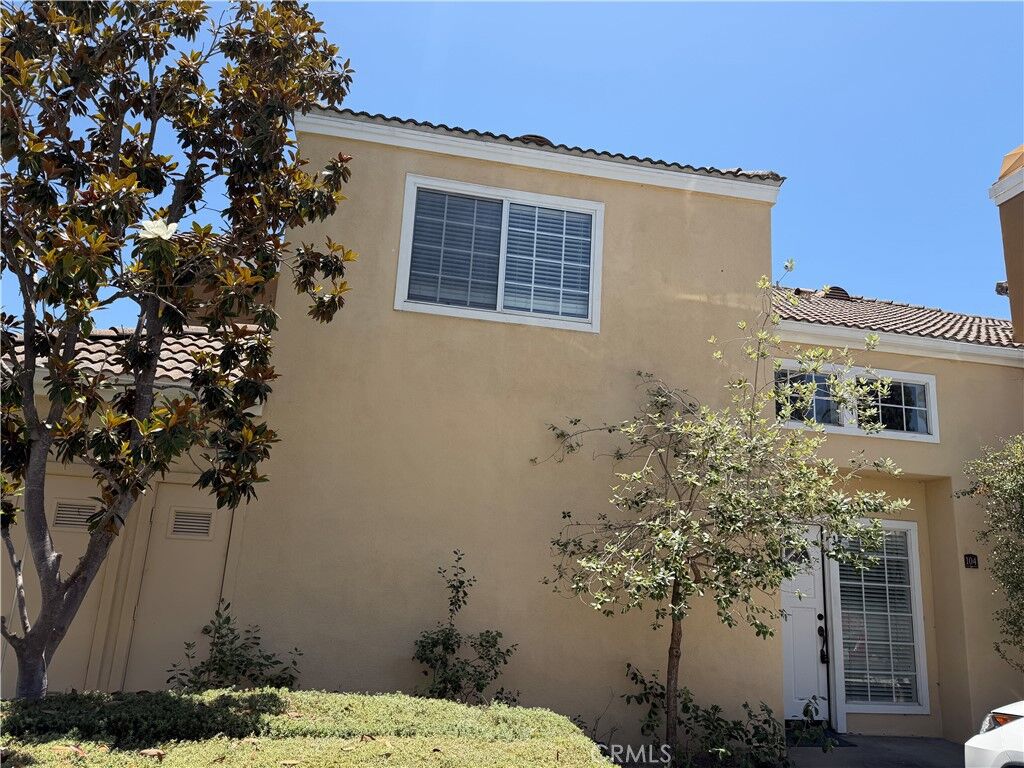 Property Photo:  104 Sandcastle  CA 92656 