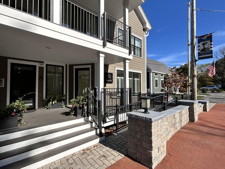 Property Photo: 298 York Street 4 ME 03909