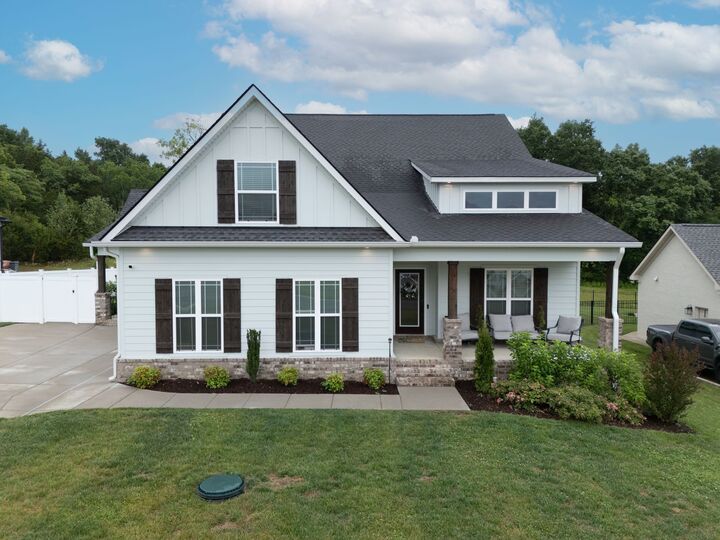 Property Photo: 6901 Hiatus Ct TN 37129