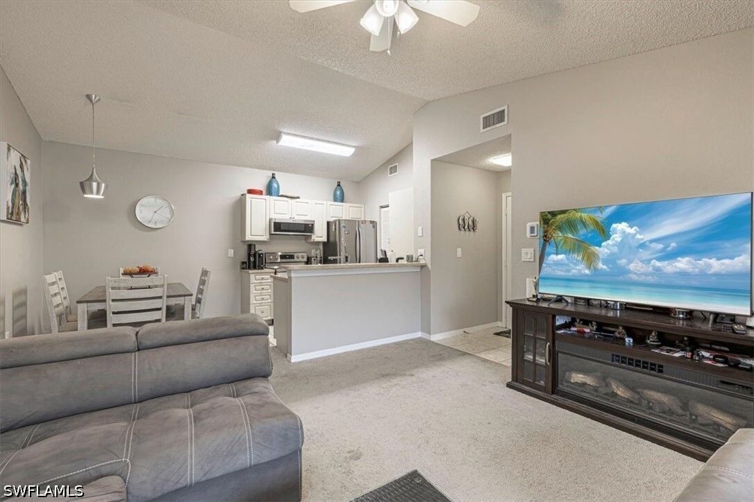 Property Photo:  2202 Arbour Walk Circle 2124  FL 34109 