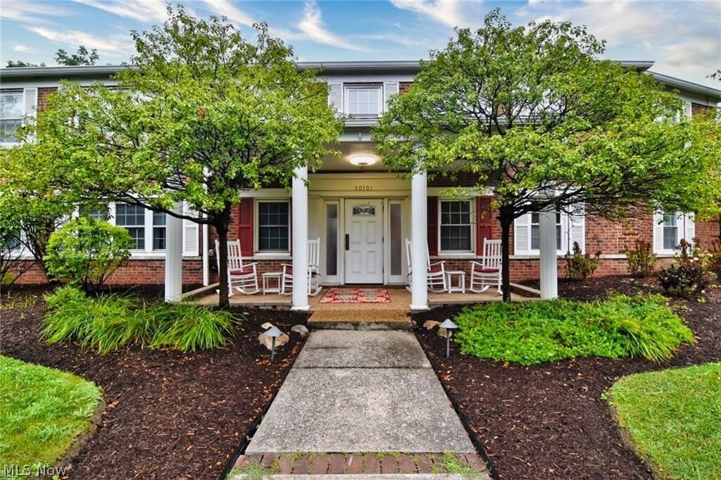 Property Photo:  20301 Shelburne Road 8B  OH 44118 