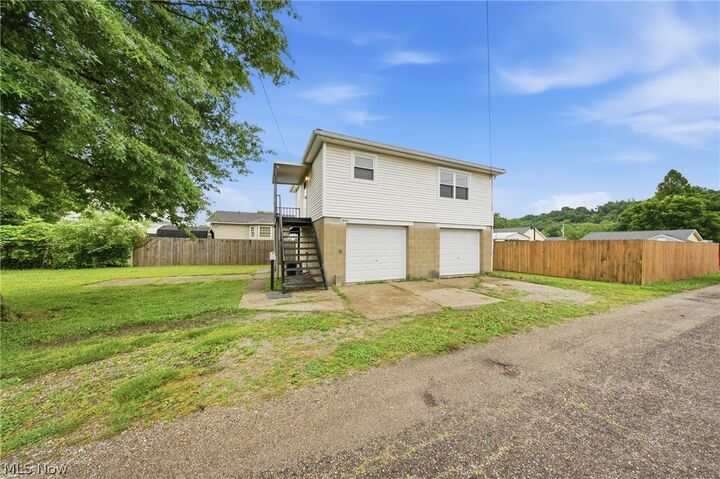Property Photo: 1010 1/2 Poplar Avenue OH 45714