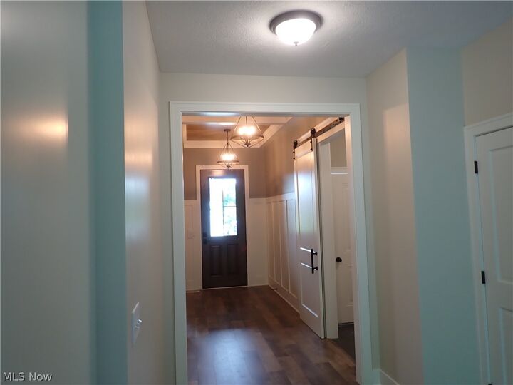 Property Photo:  7069 Village Way Drive  OH 44231 