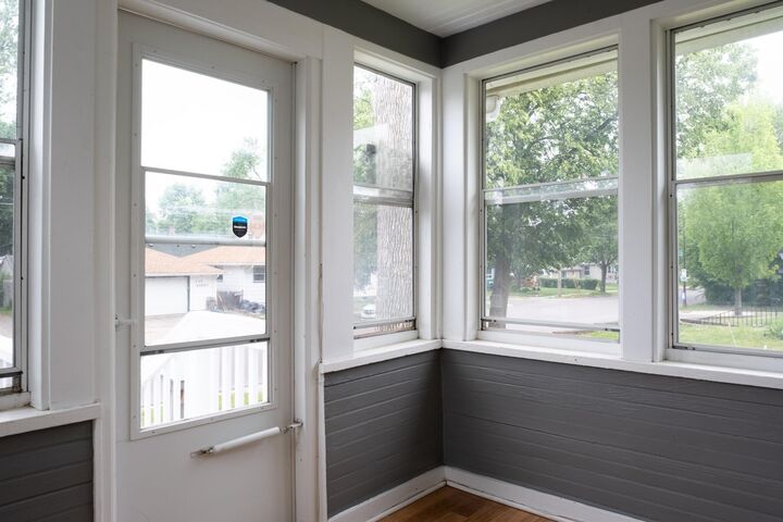 Property Photo:  834 Algonquin Avenue  MN 55119 