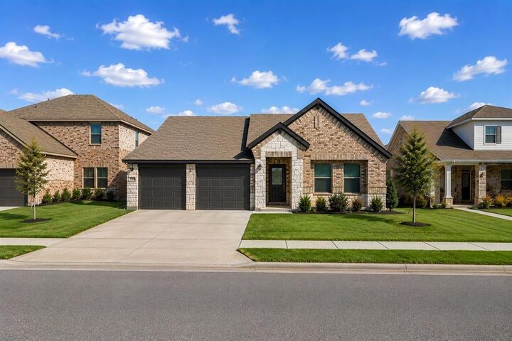 Property Photo: 6332 Copperhead Drive TX 76179