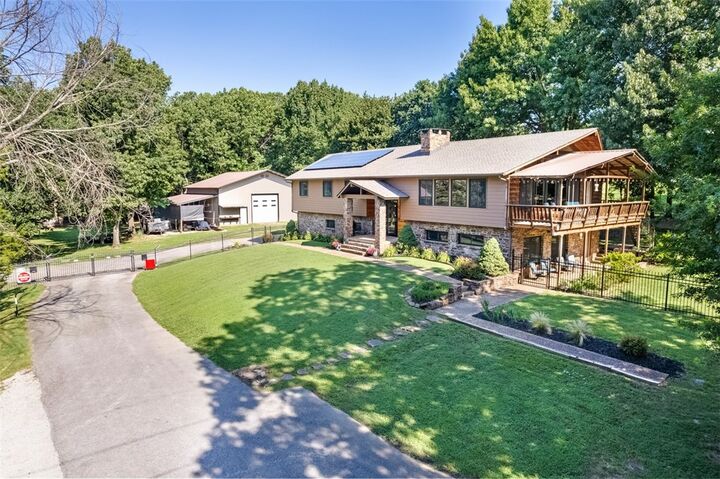 Property Photo:  204 Shoreline Drive  AR 72764 