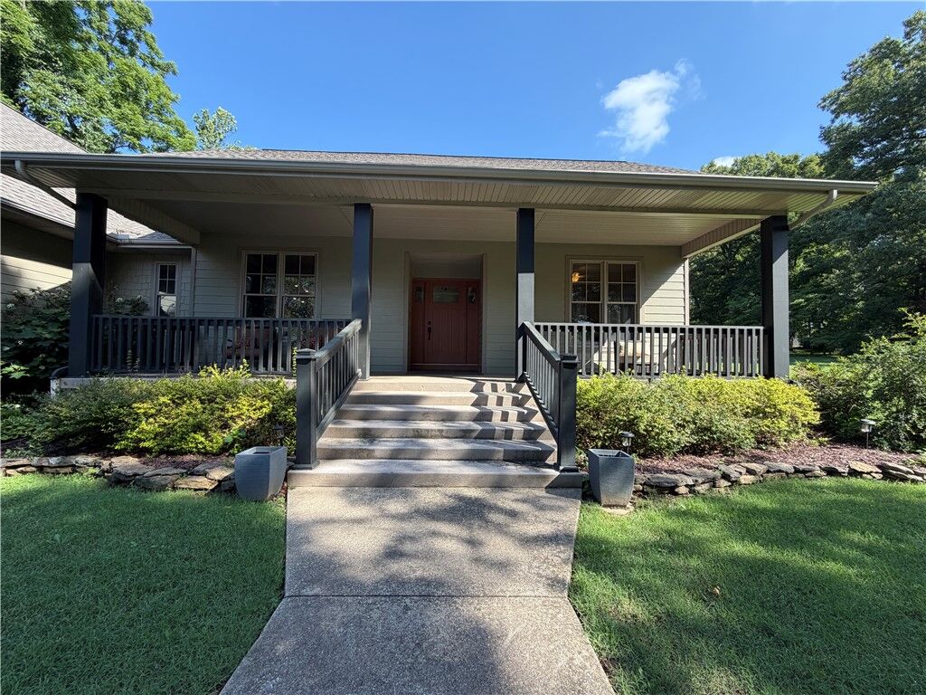 Property Photo: 4120 Acorn Drive AR 72601