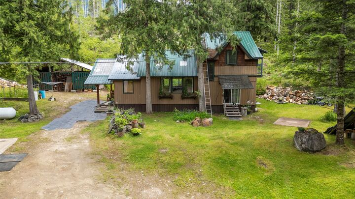 Property Photo: 1598 Quast Road BC V0E 2V2