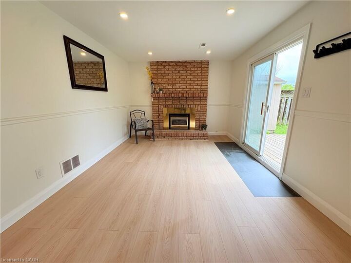 Property Photo:  47 Highland Park Drive 2  ON L9H 6G4 