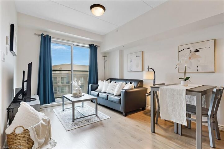Property Photo:  275 Larch Street G603  ON N2L 3R2 