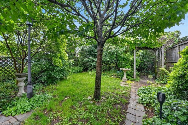 Property Photo:  272 Cope Street  ON L8H 5B5 