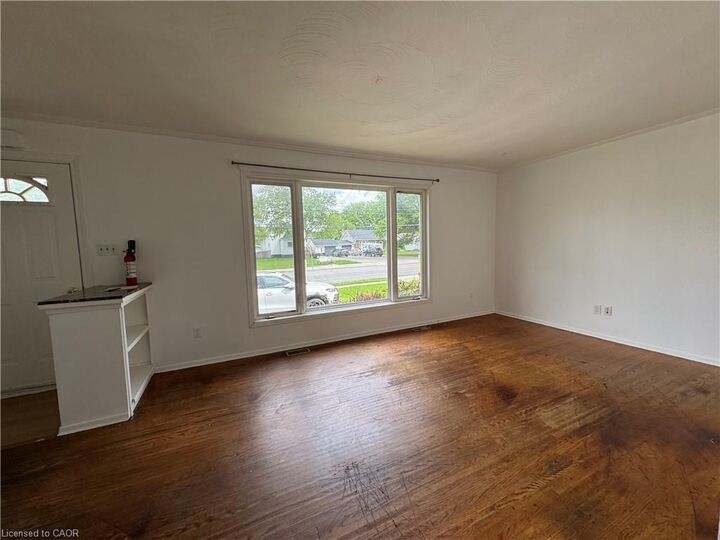 Property Photo:  928 Upper Gage Avenue  ON L8V 4K9 