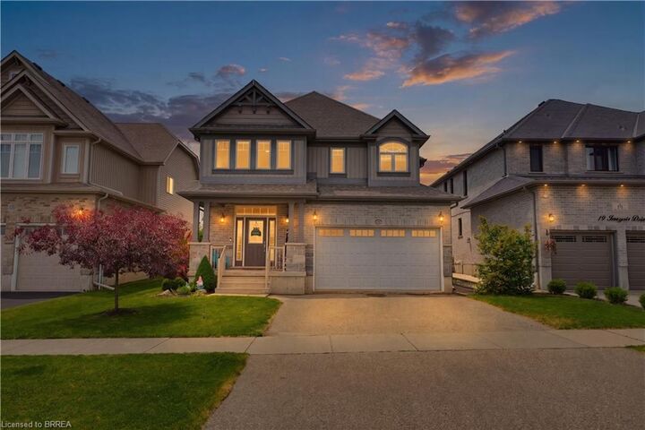 Property Photo: 21 Irongate Drive ON N3L 4G4